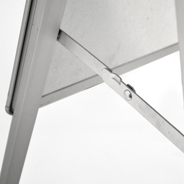 Cavalletti pubblicitari pieghevoli porta poster