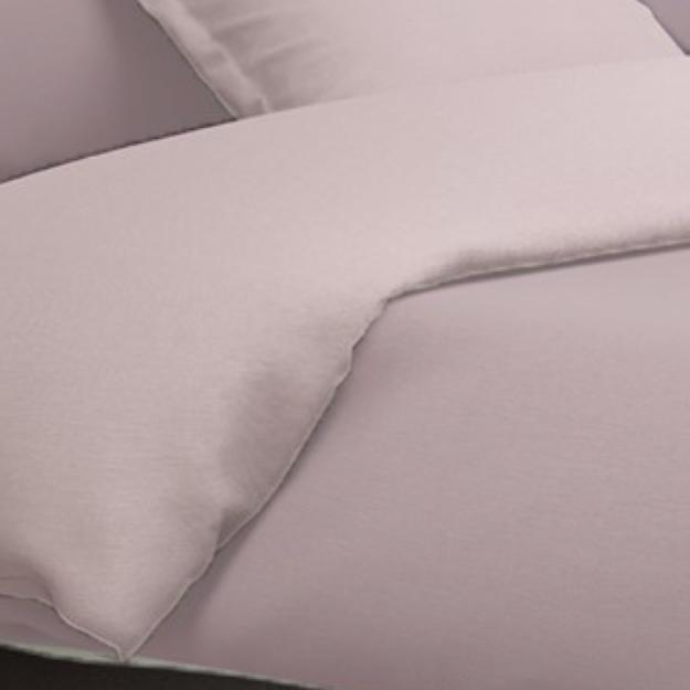 Biancheria da letto ricamata