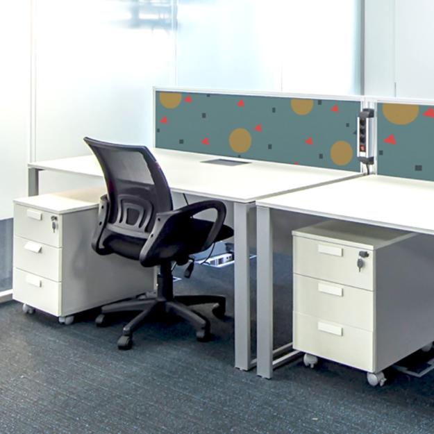 Cloison acoustiques personnalisées pour bureau.