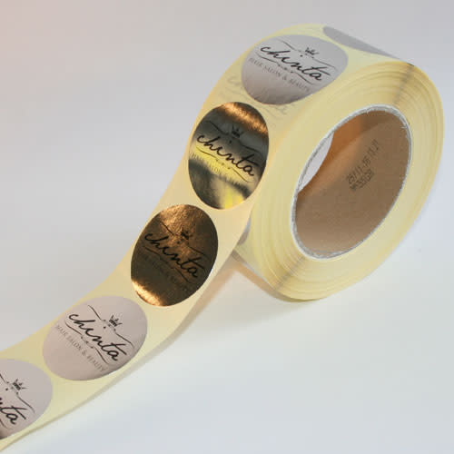 Zilveren stickers op rol bedrukt bij DrukwerkMAX