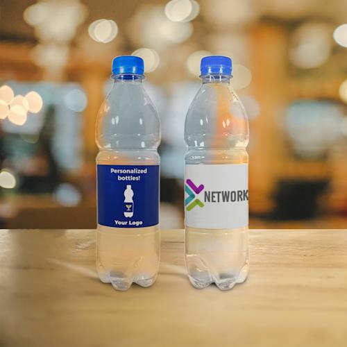 Waterfles met mat of glanzend etiket