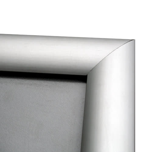 Snapframes with handy snap and shut