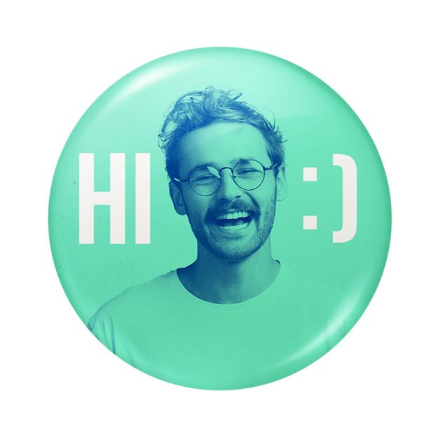 A printed button with a diameter of 75 mm, get it at HelloPrint.