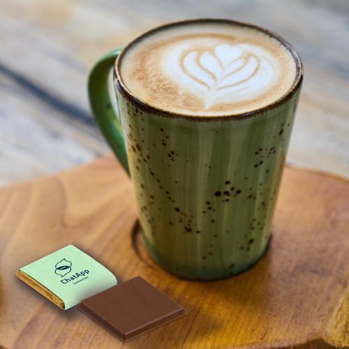 Chocoladevierkantjes in gerecycleerd papier