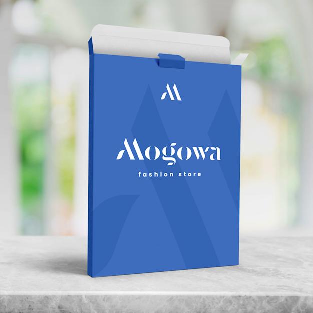 Boîte postale et boîte d'expédition en carton