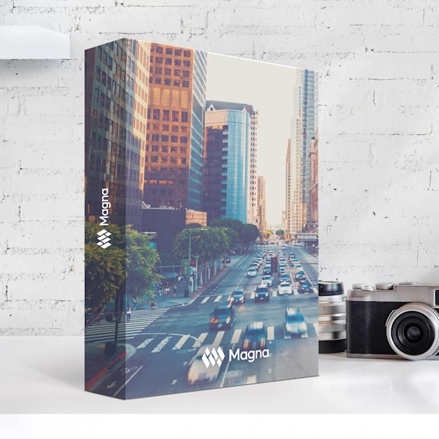 Boîte postale et boîte d'expédition en carton