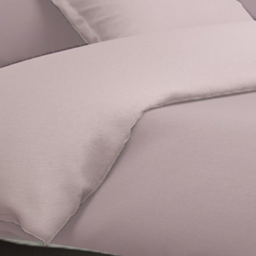 Dekbedovertrek geborduurd