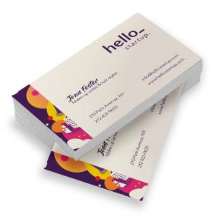 Premium Visitenkarten gedruckt auf recyceltem Papier erhältlich mit individuell bedrucktem Logo bei Helloprint