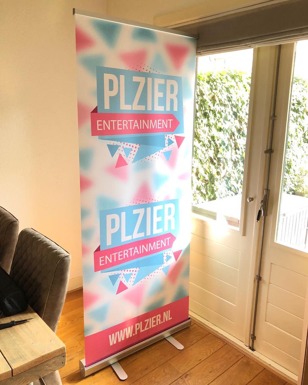 plzier_entertainment - Instagram