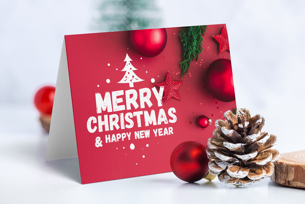 Custom Printed Christmas Cards available at Helloprint