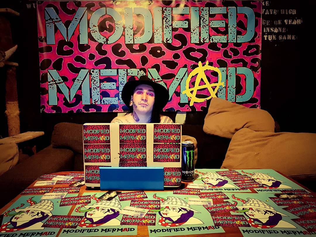 dakotamodifiedmermaid - Instagram