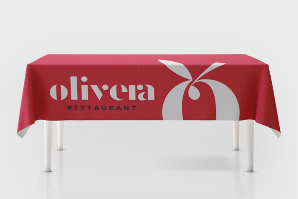 Custom tablecloths - personalised online with Helloprint