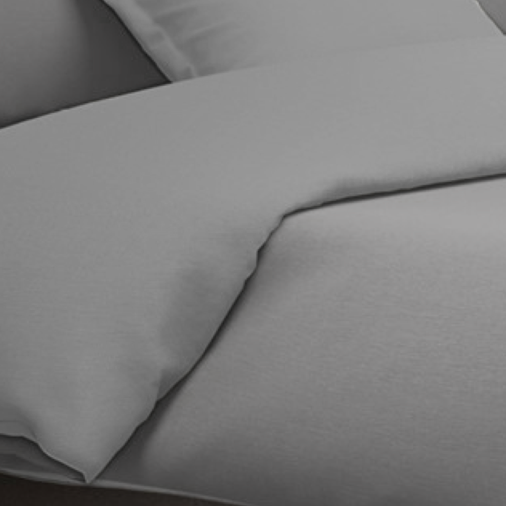 Dekbedovertrek geborduurd