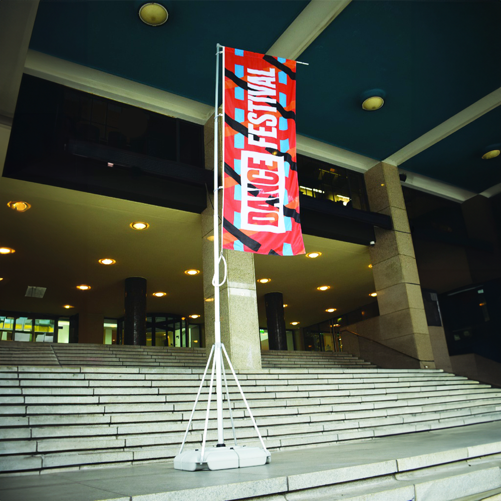 Mobiele vlaggenmast bestellen