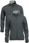 Dei Basic Soft-Shell-Jacke von Helloprint in schwarz mit Brusttasche und Reißverschluss.