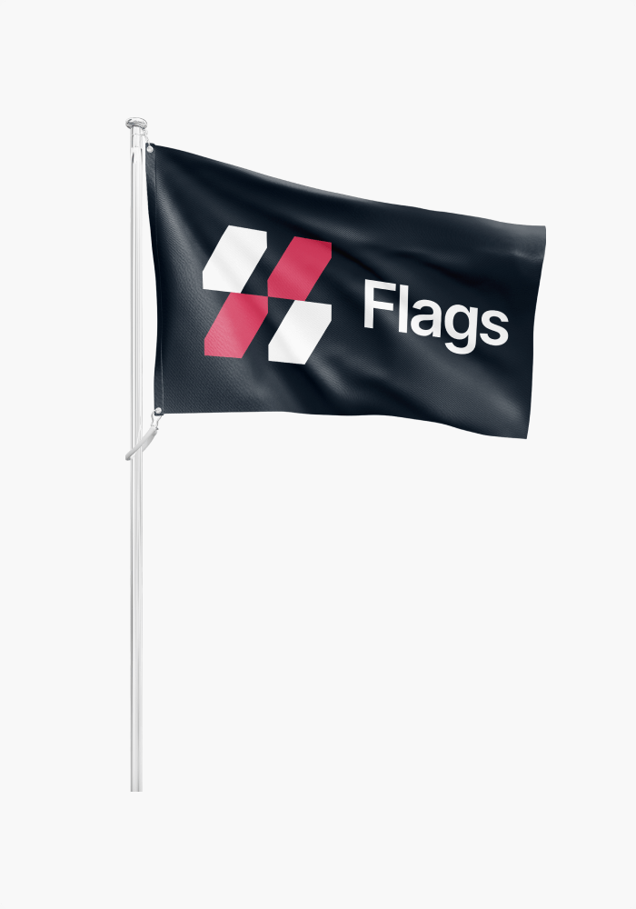 Oranje vlag, geweldig en ideaal voor het sponsoren van een zomerfestival op een mooie dag, verkrijgbaar bij HelloPrint.