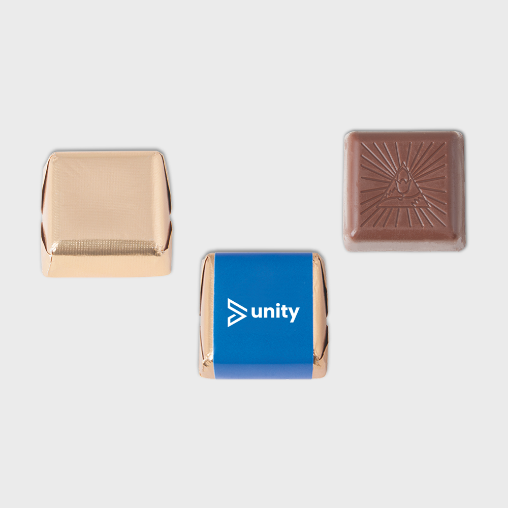 Chocoladevierkantjes in gerecycled papier